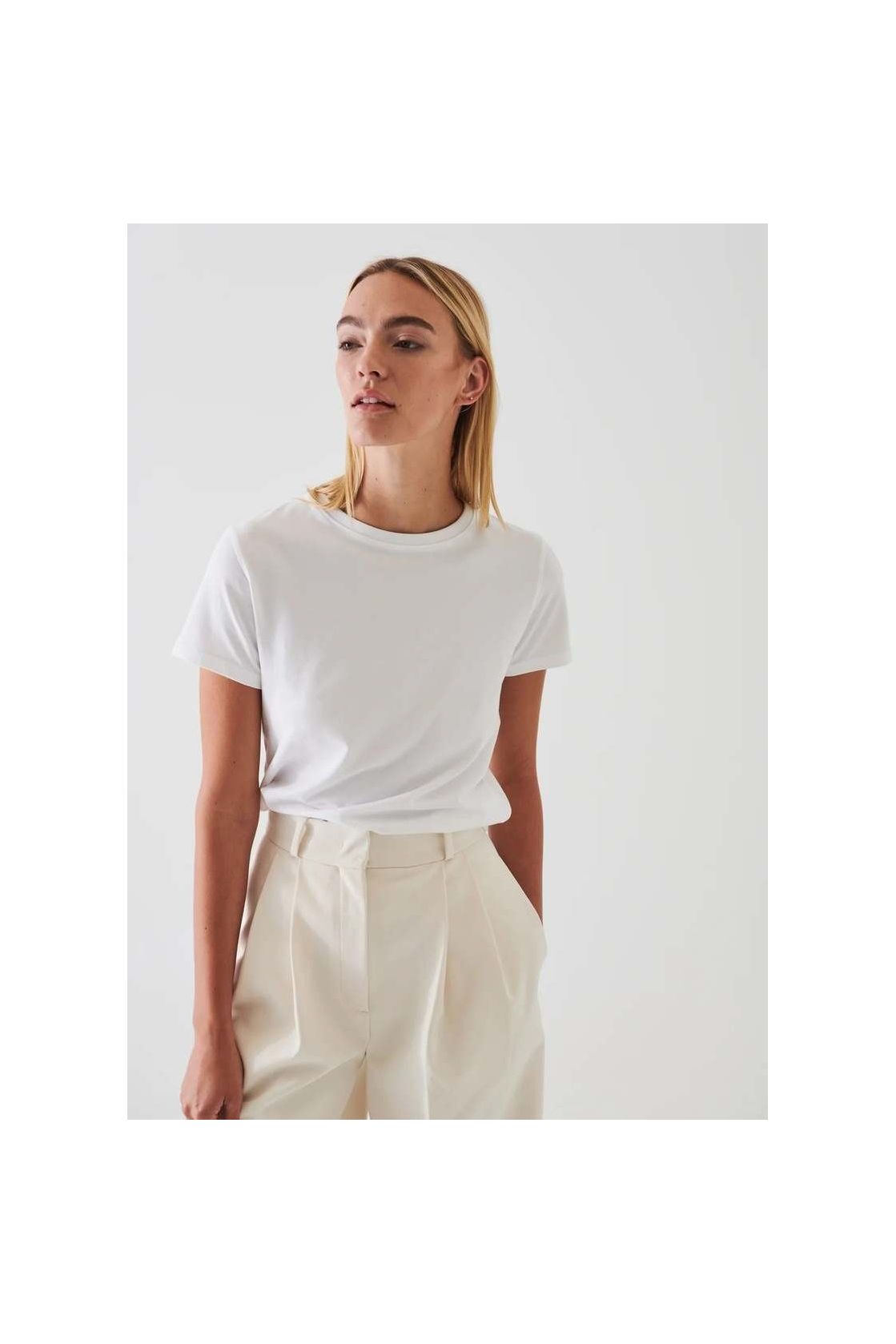 SS Iconic Fitted Crew White - Primm'sSS Iconic Fitted Crew WhitePatrick Assaraf