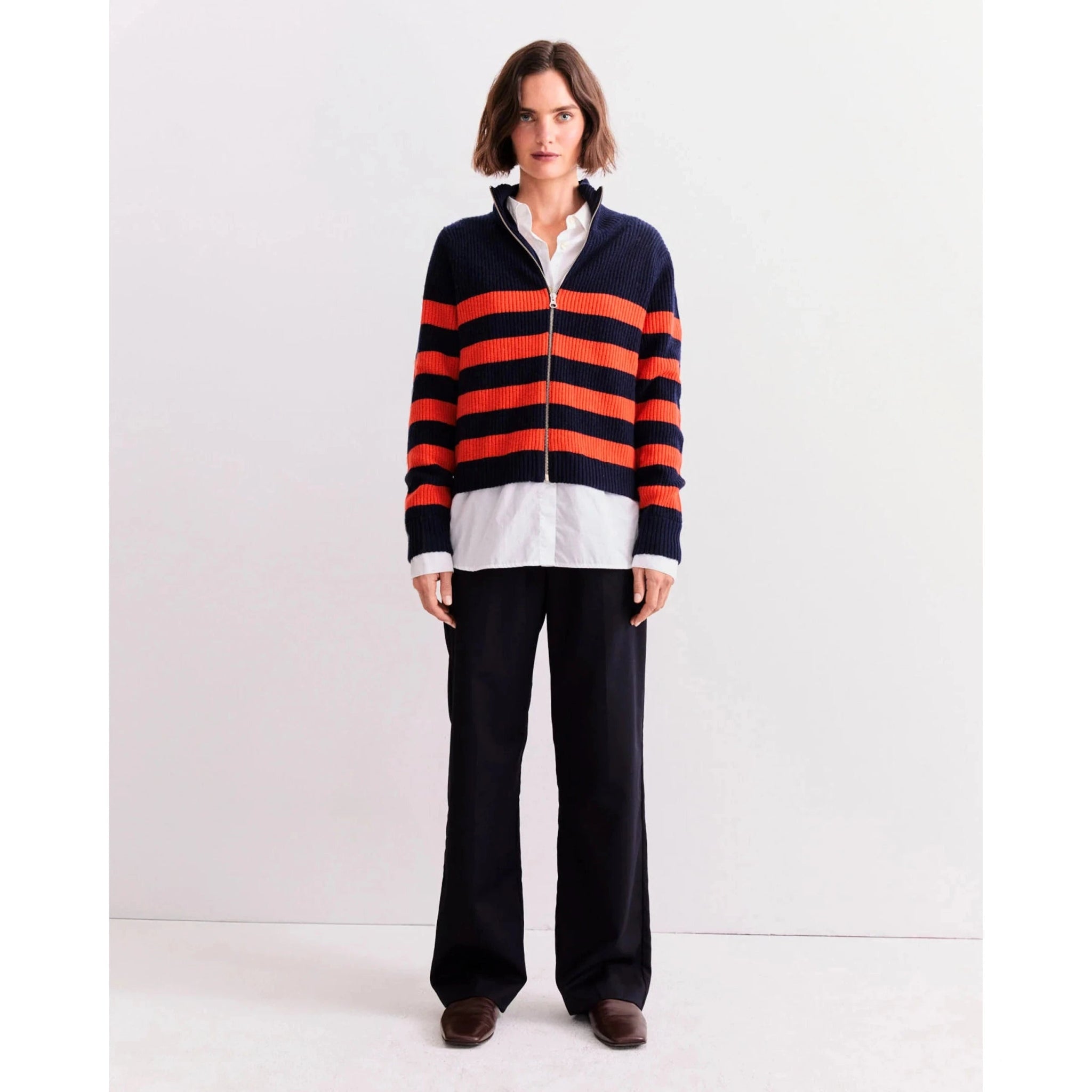 The Bruce - Navy/Poppy - Primm'sThe Bruce - Navy/PoppyKule