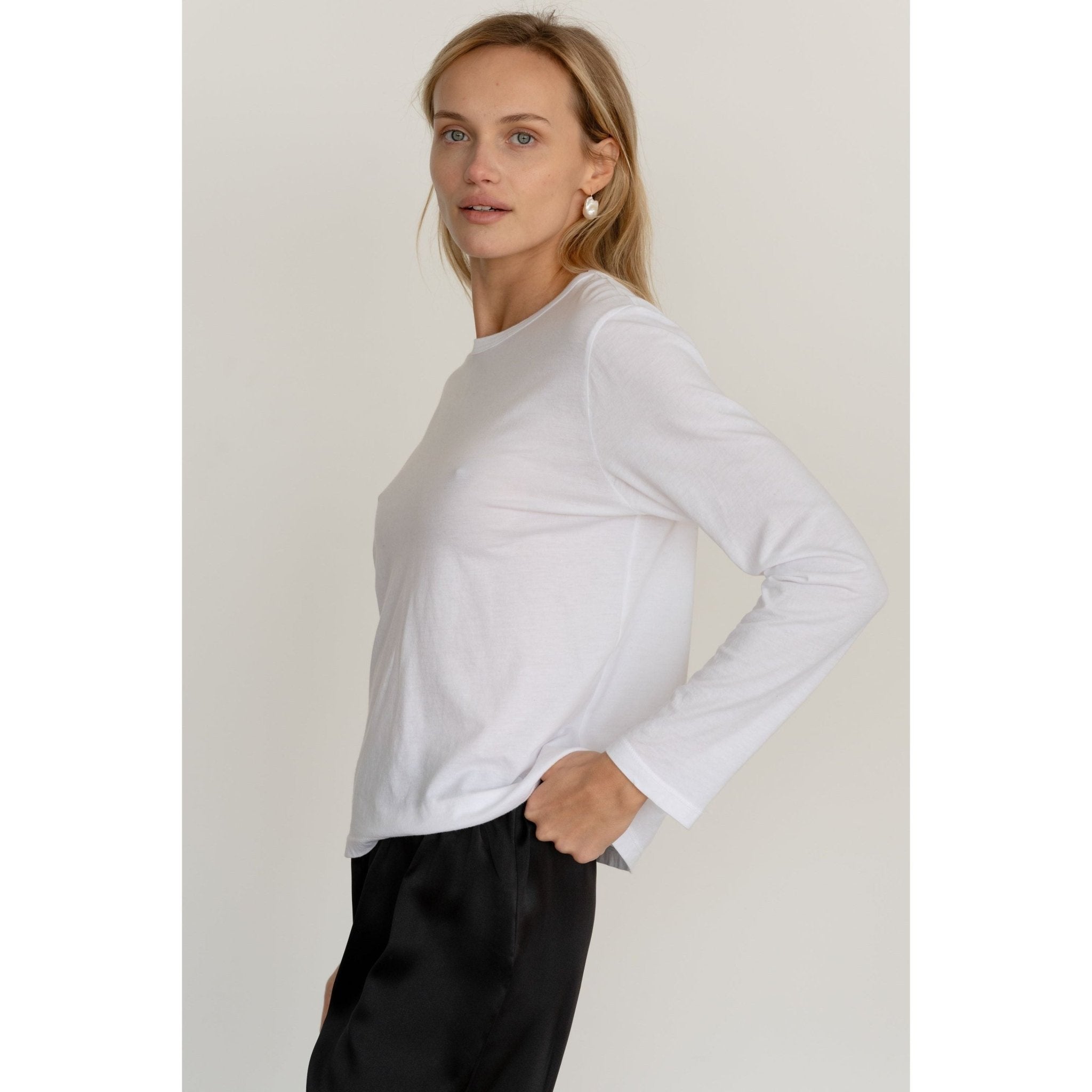 The Jersey Long Sleeve Tee Powder - Primm'sThe Jersey Long Sleeve Tee PowderDONNI.
