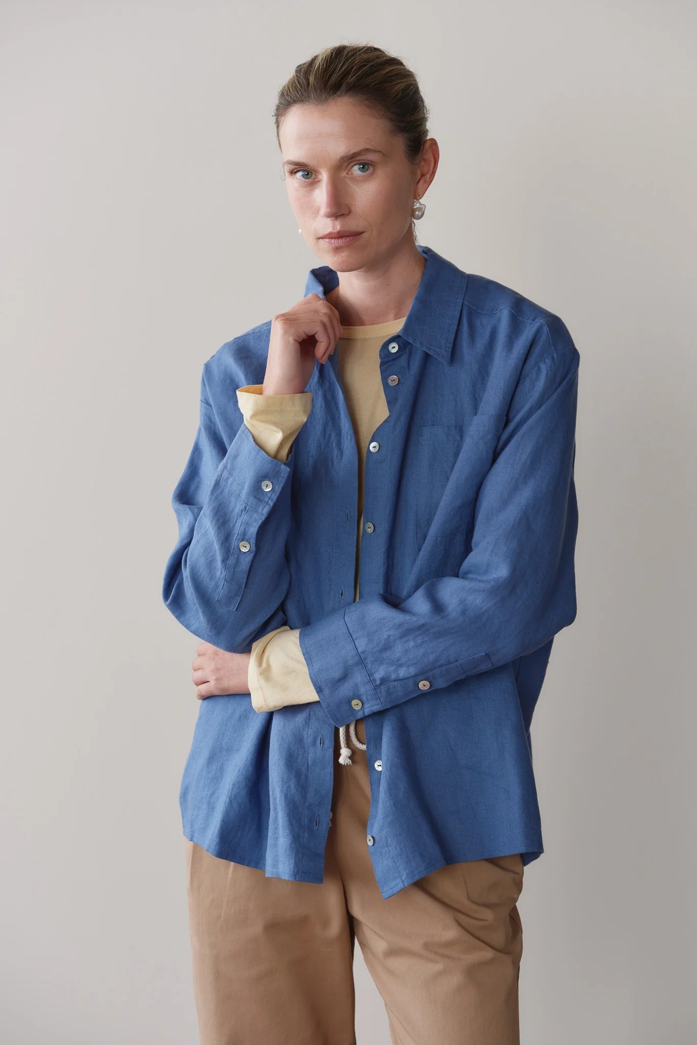 The Linen Relaxed Shirt DONNI.