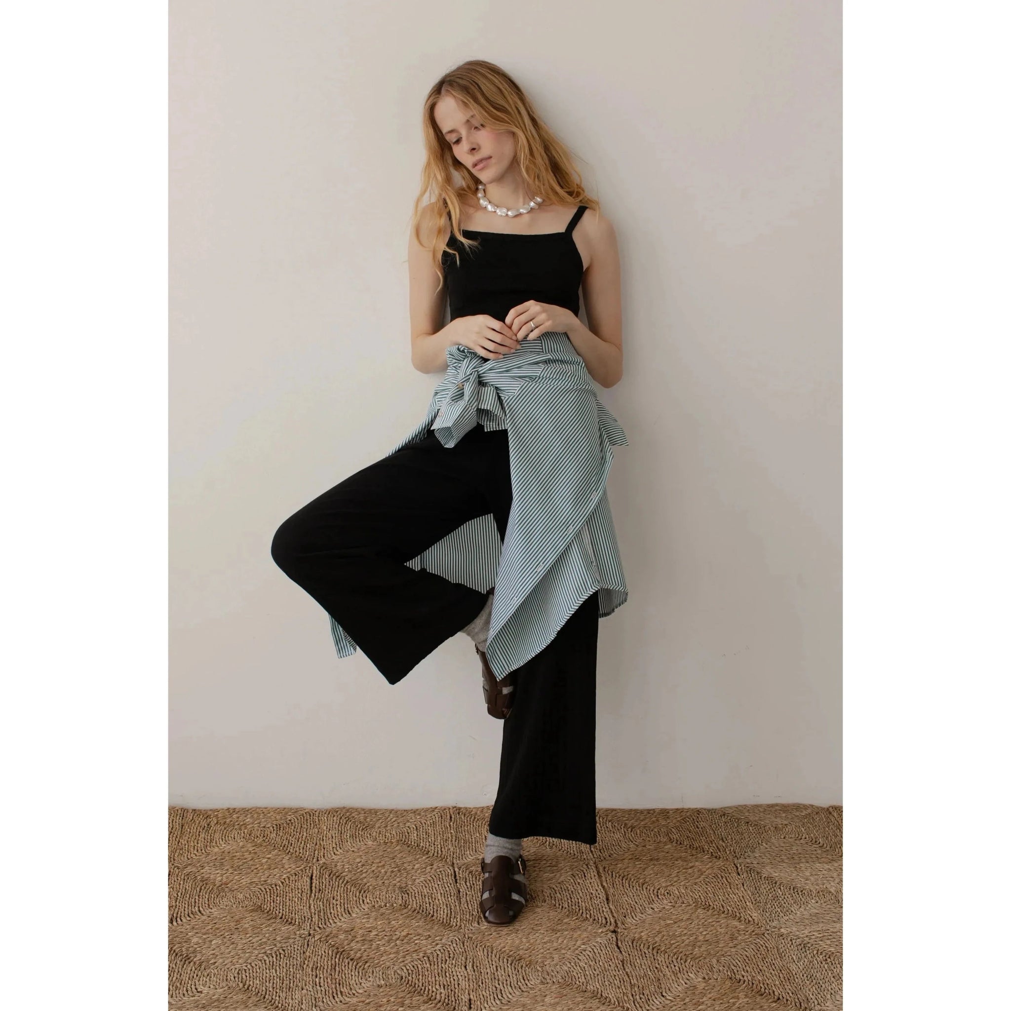 The Pointelle Simple Crop Pant Jet - Primm'sThe Pointelle Simple Crop Pant JetDONNI.