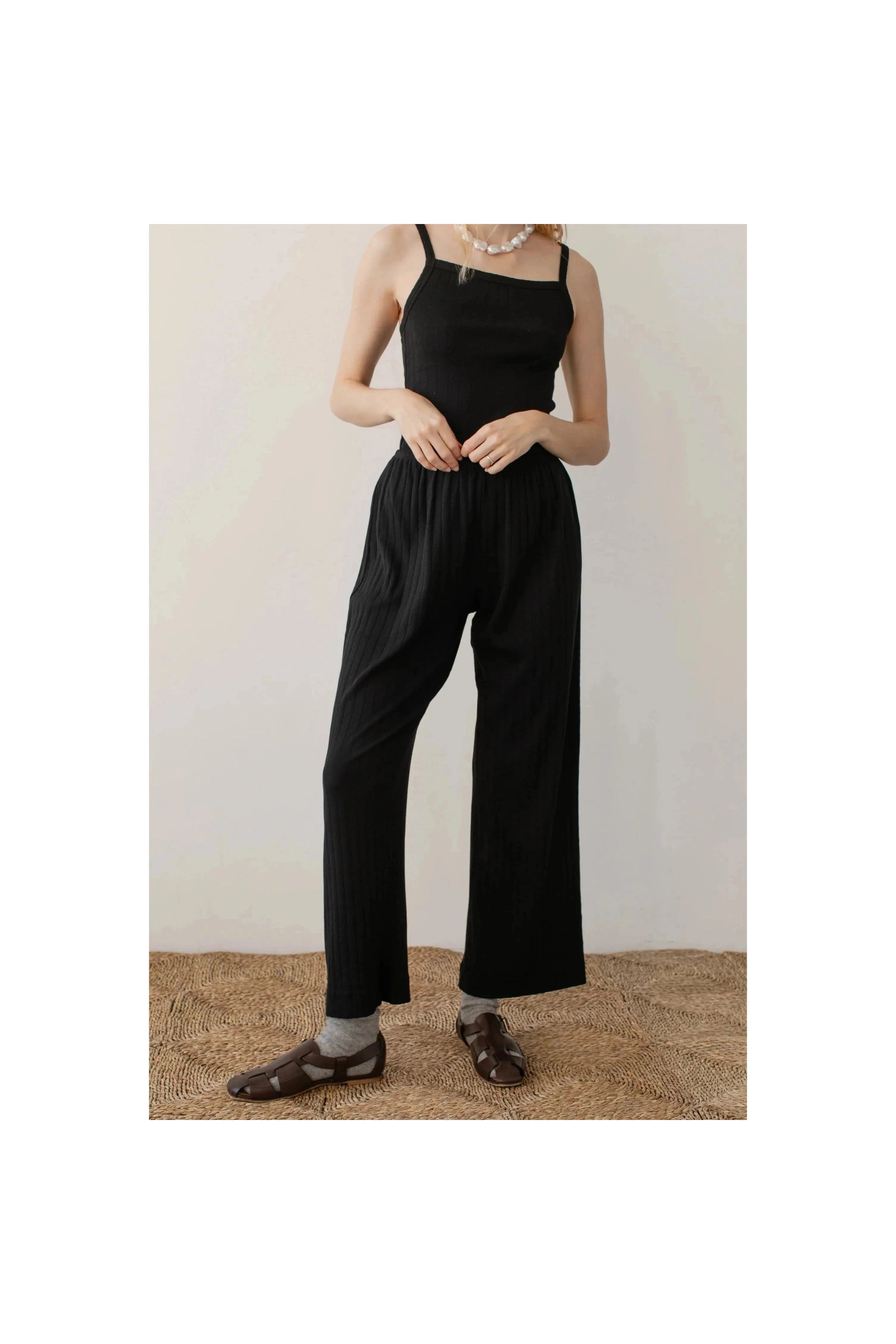The Pointelle Simple Crop Pant Jet - Primm'sThe Pointelle Simple Crop Pant JetDONNI.