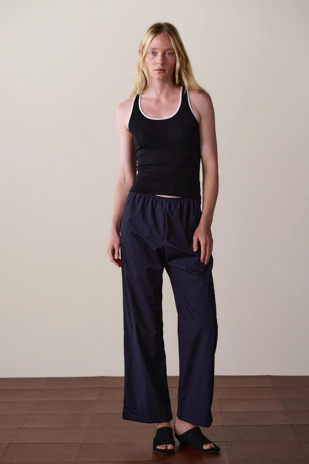 The Pop Pinstripe Simple Pant Navy DONNI.