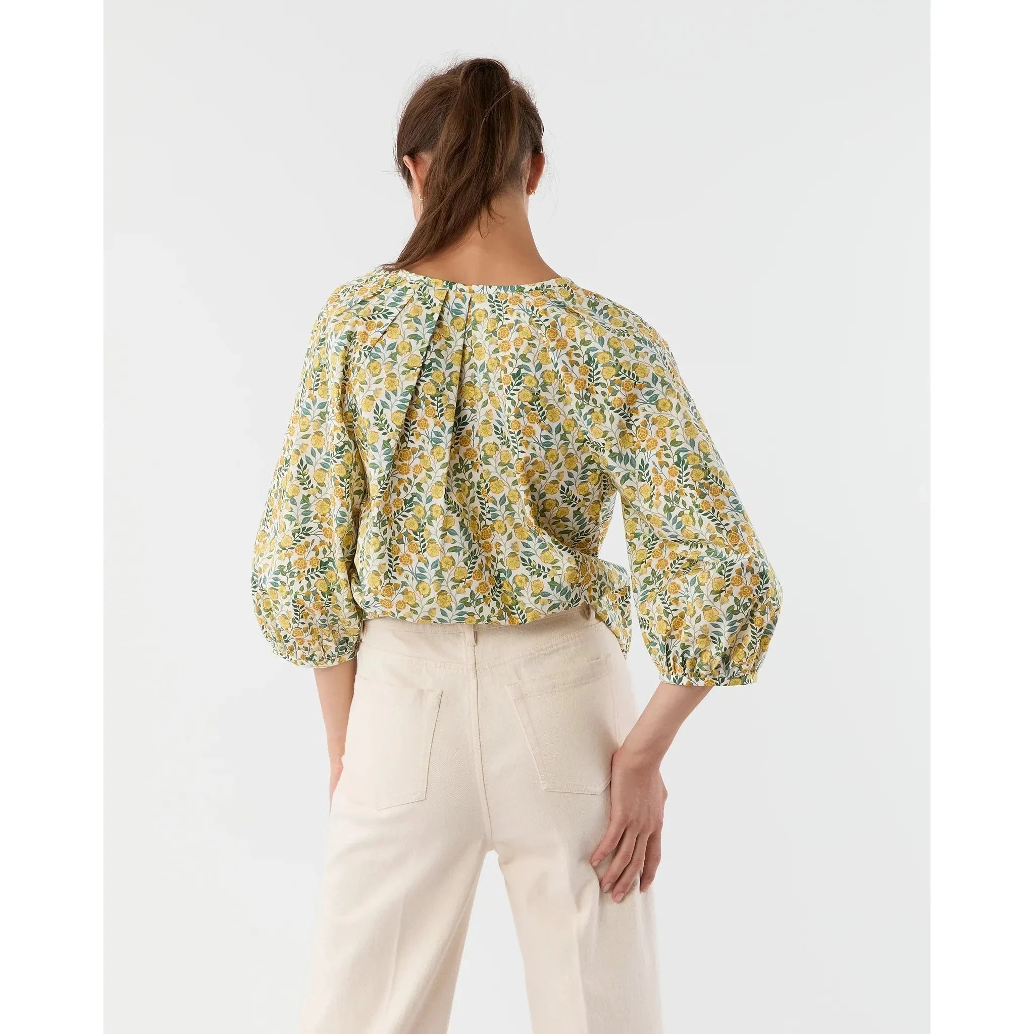Victoria Blouse Gold Multi Viger's Vine Liberty Fabric - Primm'sVictoria Blouse Gold Multi Viger's Vine Liberty FabricMashburn
